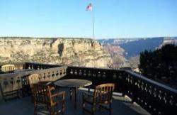 Today, El Tovar retains its elegant charm and is widely considered the crown jewel of Historic National Park Lodges. Located directly on the canyon rim, El Tovar features a fine dining room, lounge, gift shop, and newsstand. Bleu7.com